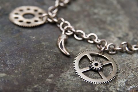 bizuteria-stalowa-steampunk-bralsoletka-z-trybikami-detal_magda-ryniec__DSC9184